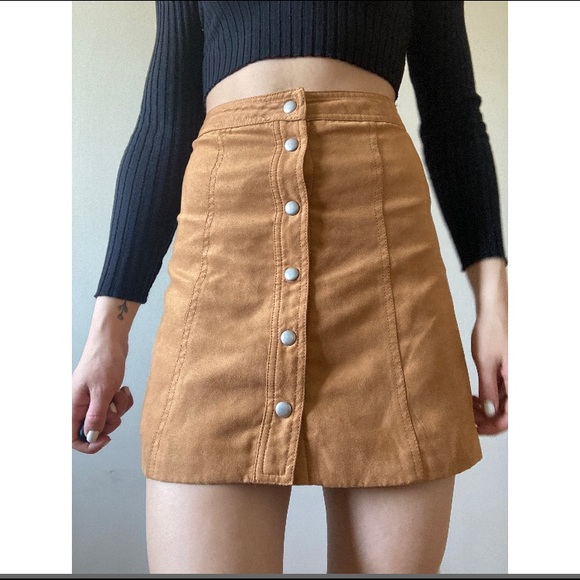 SUEDE TAN SKIRT - Picture 1 of 6